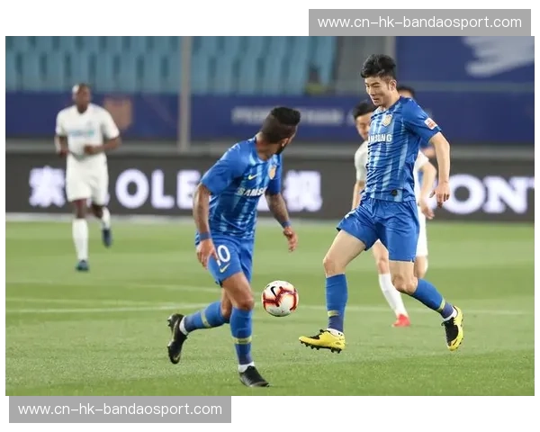 蓝色的宿命对决：苏宁与大连，那一抹照亮中超的璀璨微光