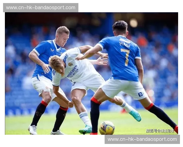 绿茵风云：格拉斯哥德比的蓝色与红色交响曲